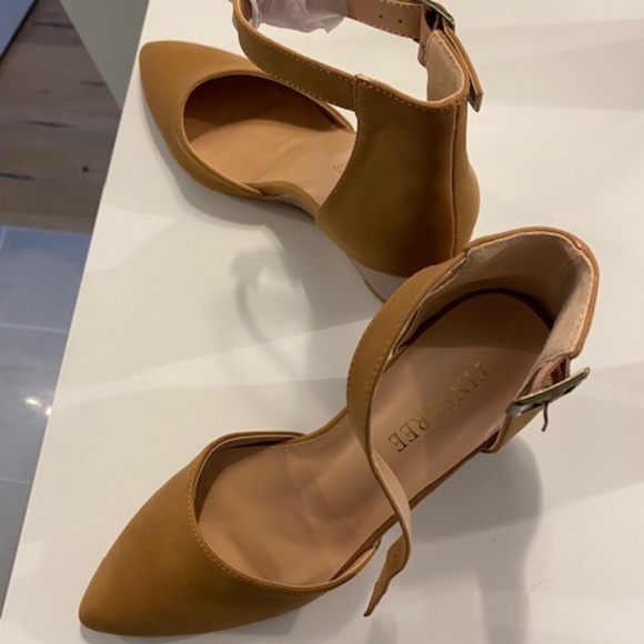 Tinstree Beige Wedges - Picture 3 of 3